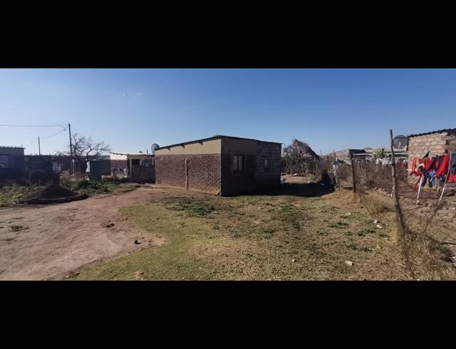 2 BEDROOM HOUSE FOR SALE IN LANGAVILLE